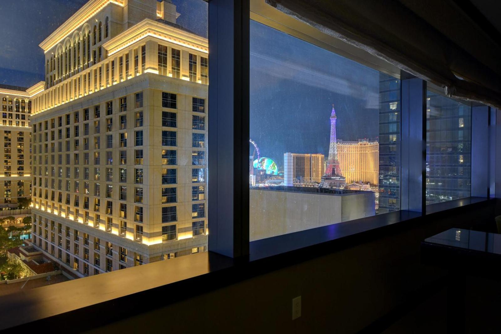 Vdara Hotel & Spa Las Vegas Exterior photo