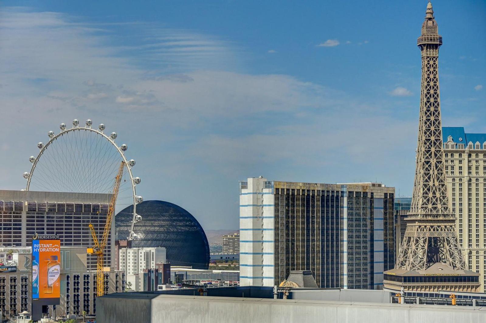 Vdara Hotel & Spa Las Vegas Exterior photo